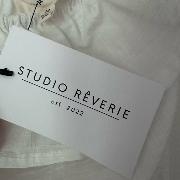 Studio Reverie White Ruffled Off-Shoulder Romper - Picture 3 of 4